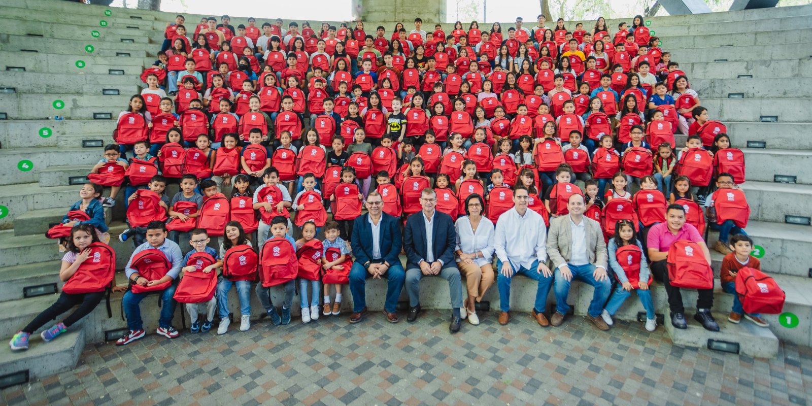 BAC impulsa el sueño de 233 niños y jóvenes con su programa de becas